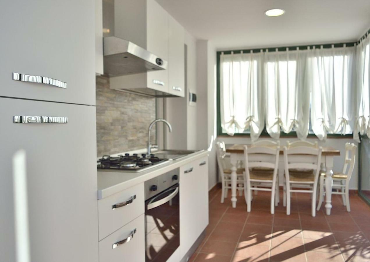 פורטופראיו Villa Fiore Apartments מראה חיצוני תמונה